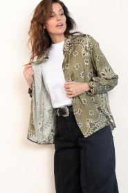 Wild :  Satin paisley blouse Fayruz | green - img6