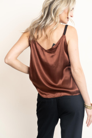 Milla |  Shiny top with lace Lucy | brown | Picture 8