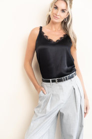 Milla :  Shiny top with lace Lucy | black - img4