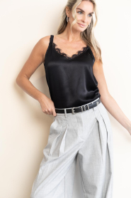 Milla :  Shiny top with lace Lucy | black - img5