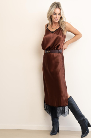 Milla |  Shiny skirt with lace | brown | Picture 8