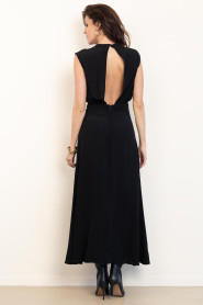 Louizon |  Sleeveless dress Cercy | black | Picture 8