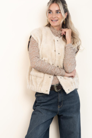 Louizon |  Teddy waistcoat Yakim | beige  | Picture 4