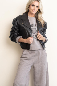 Deblon |  Cropped leather bomber | burgundy | Picture 2