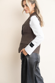 Second Female :  Fitted waistcoat Riese | brown - img7