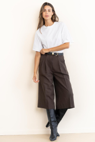 Second Female :  Culotte trousers Riese | brown - img4