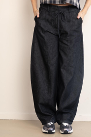 Second Female |  Chino barrel Dera | black | Picture 4