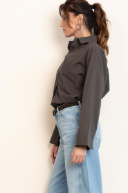 Second Female :  Plain blouse Lanna | brown - img8