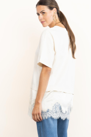 Second Female :  T-shirt with lace Vaccara | natural - img8