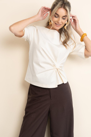 Second Female |  T-shirt with knot detail Arkai | natural | Picture 6