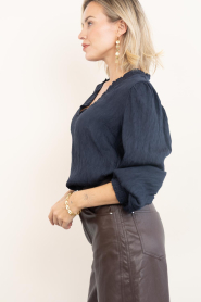 Co'Couture |  Crepe blouse V-neck Camello | navy | Picture 7