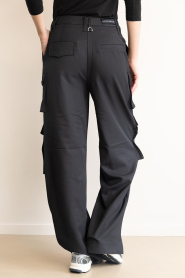 Haute L'Amitié |  Cargo pants Scout | black | Picture 8