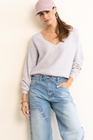 American Vintage :  Soft knitted V-neck sweater Damsville | natural - img2