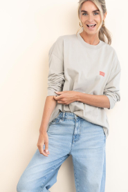 American Vintage |  Boxy fit longsleeve with logo Gix | grey | Picture 5