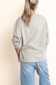 American Vintage |  Boxy fit longsleeve with logo Gix | grey | Picture 8