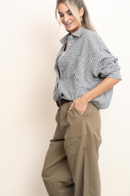 American Vintage |  Checked flannel blouse Hoxcity | grey | Picture 7
