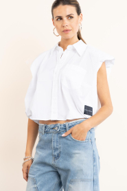 Haute L'Amitié : Sleeveless poplin blouse Dinnie |  white - img4