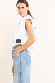 Haute L'Amitié : Sleeveless poplin blouse Dinnie |  white - img6