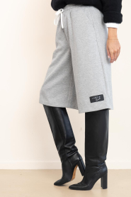 Haute L'Amitié :  Sweater shorts Max | grey - img7