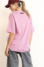 Haute L'Amitié :  Oversized logo t-shirt Noma | pink - img6
