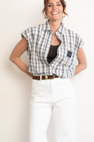 Haute L'Amitié |  Sleeveless checkered blouse Rixt | off white | Picture 5