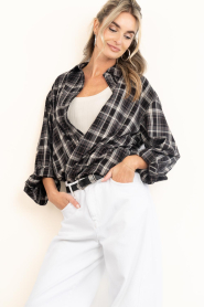 Co'Couture :  Checkered blouse Dagny | black - img5