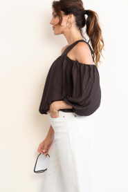 Co'Couture |  Top with balloon sleeves Hera | brown | Picture 7