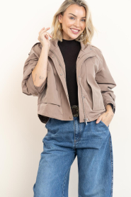 Dante6 |  Cropped cape trenchcoat Duane | taupe | Picture 9