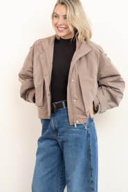 Dante6 |  Cropped cape trenchcoat Duane | taupe | Picture 6