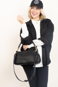 Nubikk |  Leather baguette bag Bibi | black | Picture 2