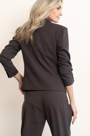 Copenhagen Muse :  Short double breasted blazer Tailor | dark brown - img8