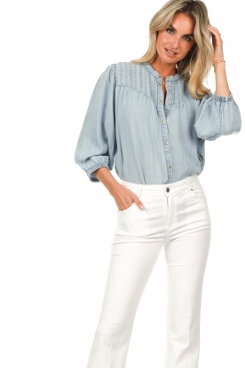 Sofie Schnoor |  Denim blouse with puff sleeves Amara | blue