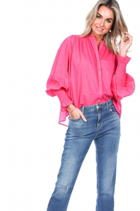 Ibana |   Blouse with pleated puff sleeves Tupa | pink