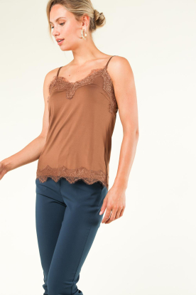 CC Heart |  Top with lace details Puck | brown