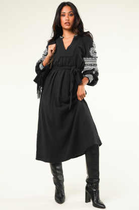 Stella Forest |  Midi dress with embroidery Safia | black