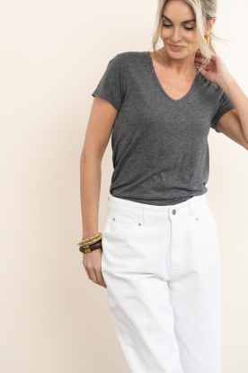 Look Basic V-neck T-shirt Jacksonville