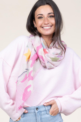 Moment Amsterdam |  Soft scarf with stars Star | pink