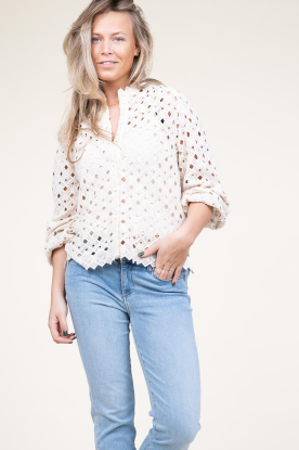 Dante 6 |  Lace blouse with puffed sleeves Afira | natural