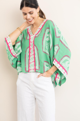 Lola Casademunt |  Viscose top with print Pico | green 