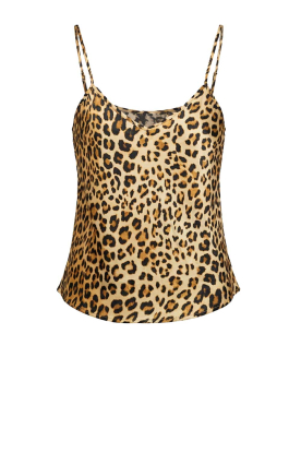Lola Casademunt |  Top with leopard print Estam | animal print 