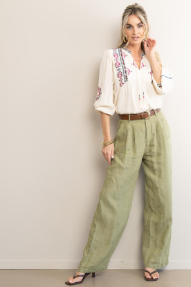 Look Top with embroidery Tilt