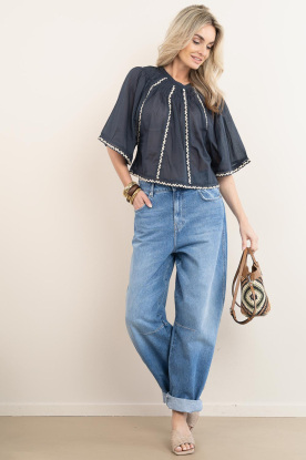 Look Top with embroidery Emmi