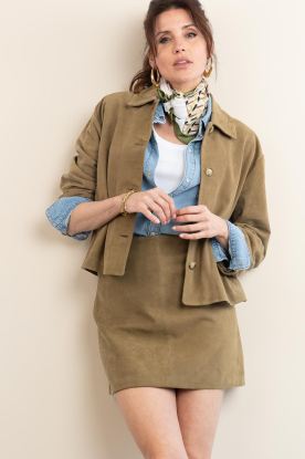 STUDIO AR | Suède cropped jas Elaine | groen 