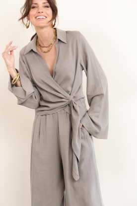 Club L'avenir |  Linen viscose mix top Zula | taupe 