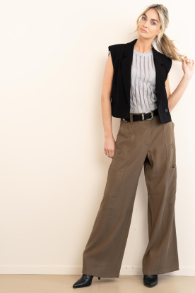 Look Sleevless stripped top Uzelie