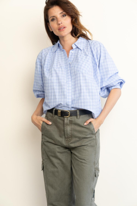 Haute L'Amitié |  Cropped checkered blouse Sophie | blauw 