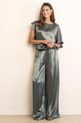 Look Asymmetric top Jill