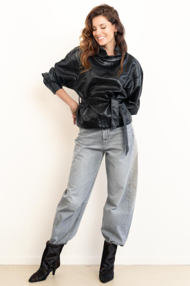 Look Faux leather top with tie belt Gitt
