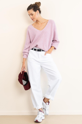 Look Soft knitted V-neck sweater Damsville